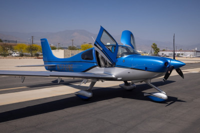 2016 Cirrus SR22 GTS: 