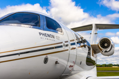 2010 Embraer Phenom 100: 