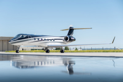 2010 Gulfstream G550: Exterior