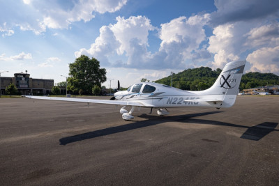 2012 Cirrus SR22T G3 GTS: 