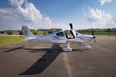 2012 Cirrus SR22T G3 GTS: 