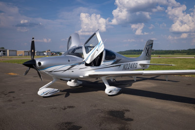 2012 Cirrus SR22T G3 GTS: 