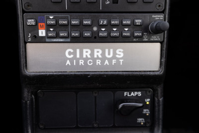 2015 Cirrus SR22 G5: 