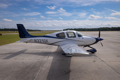 2015 Cirrus SR22 G5: 