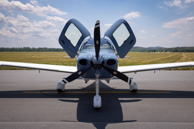 2021 Cirrus SR22 G6 GTS: 