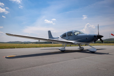 2021 Cirrus SR22 G6 GTS: 