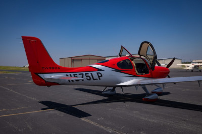 2023 Cirrus SR22T G6 GTS: 