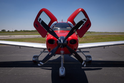 2023 Cirrus SR22T G6 GTS: 