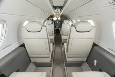 2019 Embraer Phenom 300E: 