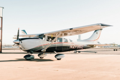 2000 Cessna Turbo 206H Stationair: 