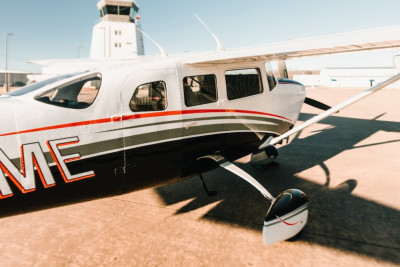 2000 Cessna Turbo 206H Stationair: 