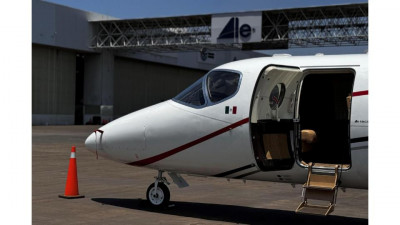 2006 Hawker 400XP: 