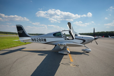 2013 Cirrus SR22 GTS: 