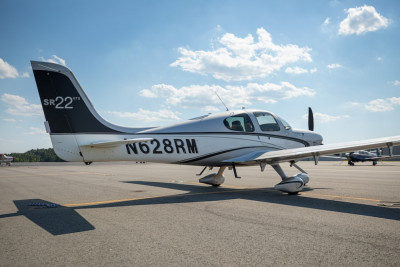 2013 Cirrus SR22 GTS: 