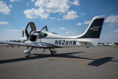 2013 Cirrus SR22 GTS: 