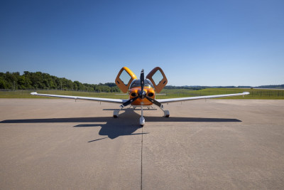 2023 Cirrus SR22 G6 GTS: 