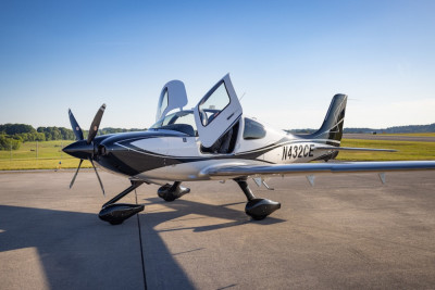 2022 Cirrus SR22T G6 GTS: 