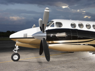 2022 Beechcraft King Air 360: 