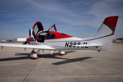 2019 Cirrus SR22T G6: 