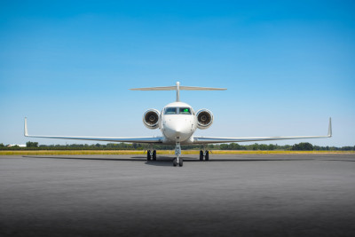 2013 Gulfstream G550: Exterior