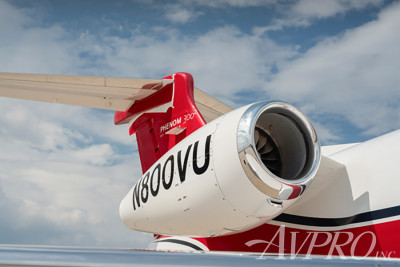 2011 Embraer Phenom 300: 