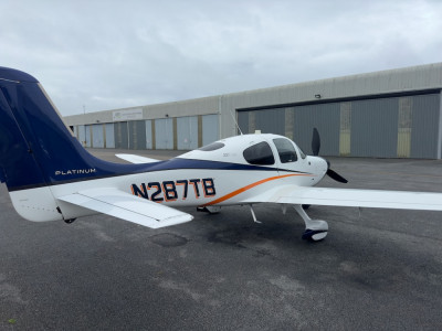 2015 Cirrus SR22T G5 GTS: 