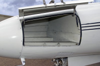 2001 Beechcraft King Air B200: Storage