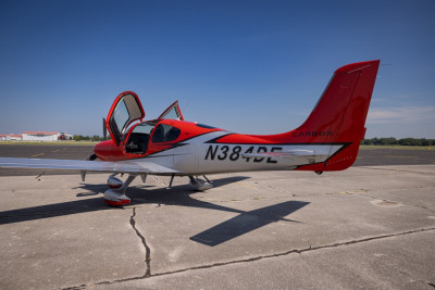 2021 Cirrus SR22 G6 GTS: 