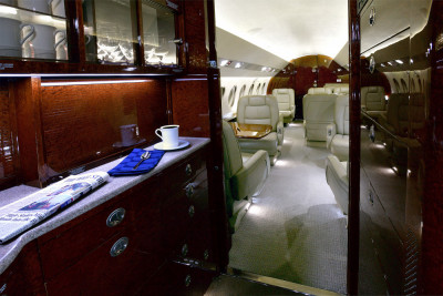 2011 Dassault Falcon 2000LX: 