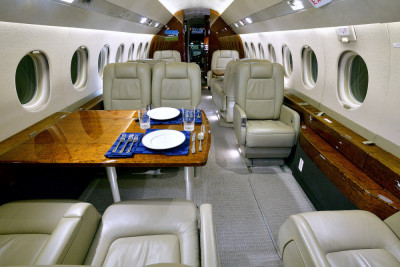 2011 Dassault Falcon 2000LX: 