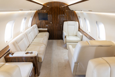 2009 Bombardier Challenger 605: 