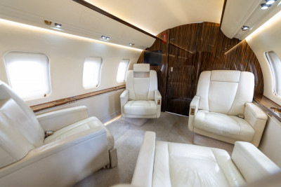 2009 Bombardier Challenger 605: 