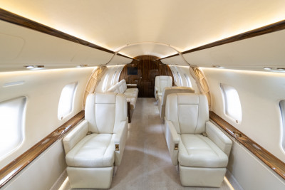 2009 Bombardier Challenger 605: 