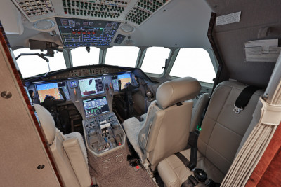 2004 Dassault Falcon 2000EX EASy: 