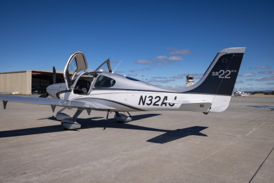 2012 Cirrus SR22 G3 GTS: 