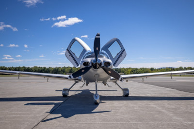 2012 Cirrus SR22 G3 GTS: 