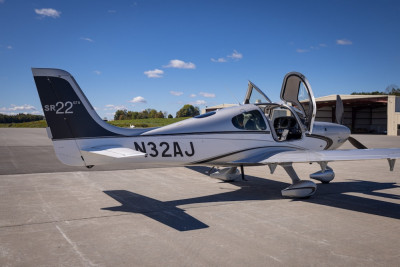 2012 Cirrus SR22 G3 GTS: 