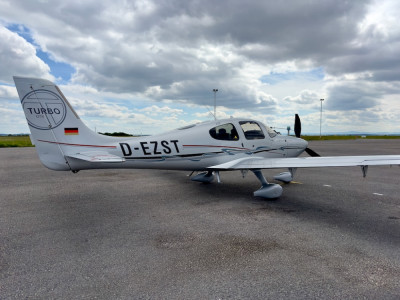 2010 Cirrus SR22T G3 GTS: 