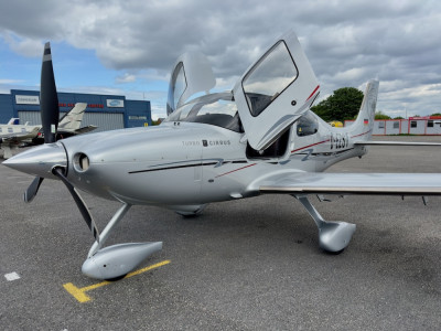 2010 Cirrus SR22T G3 GTS: 