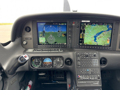 2010 Cirrus SR22T G3 GTS: 