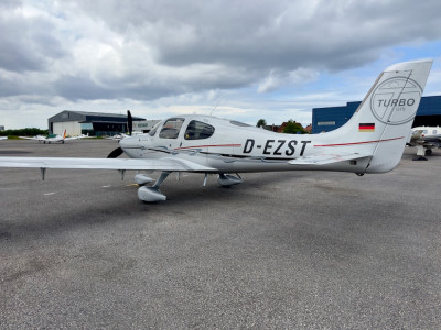 2010 Cirrus SR22T G3 GTS: 