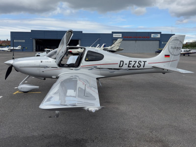 2010 Cirrus SR22T G3 GTS: 