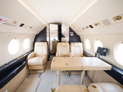 2013 Dassault Falcon 2000LX: 