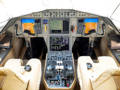 2013 Dassault Falcon 2000LX: 