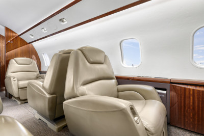 2013 Bombardier Challenger 300: 