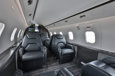 2011 Bombardier Challenger 300: 