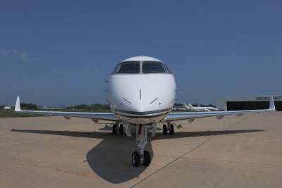 2011 Bombardier Challenger 300: 