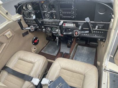 1967 Piper PA-28R-180: 