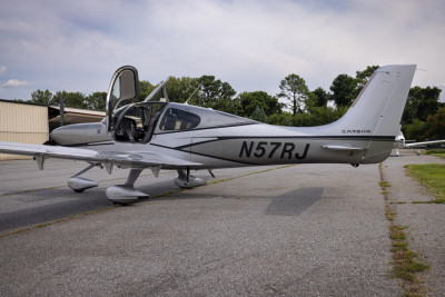 2016 Cirrus SR22 GTS: 