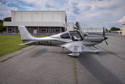 2016 Cirrus SR22 GTS: 